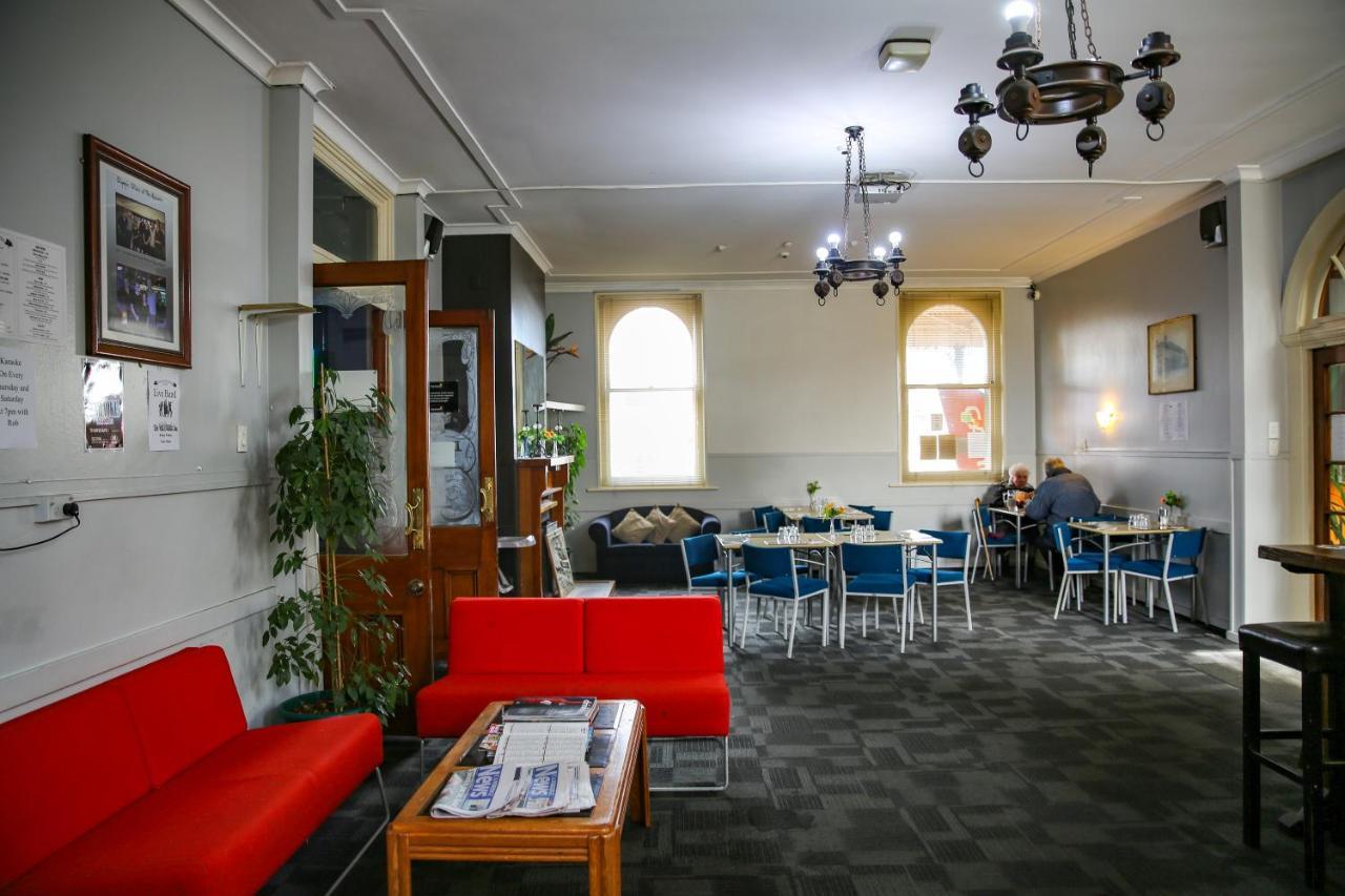 קיימברידג' Masonic Hotel מראה חיצוני תמונה