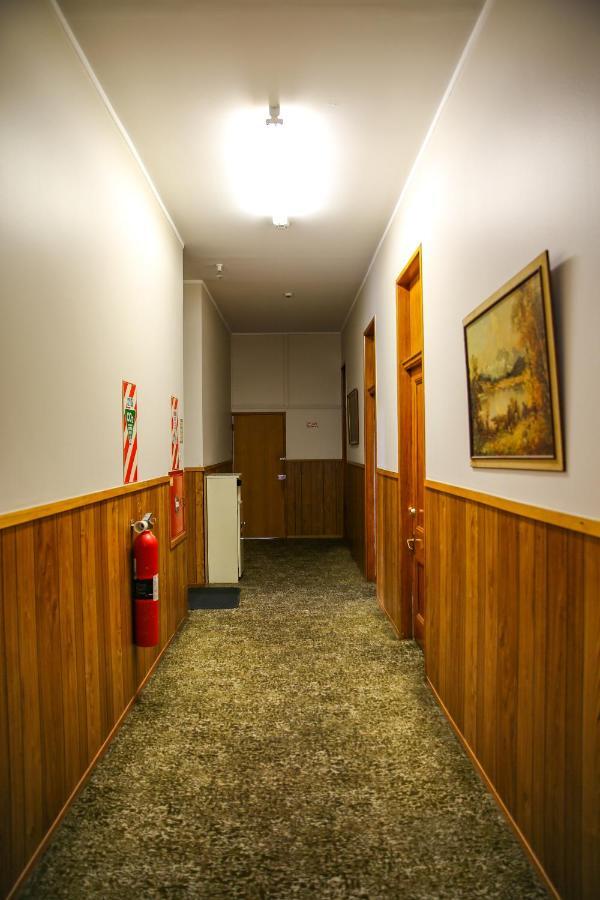 קיימברידג' Masonic Hotel מראה חיצוני תמונה
